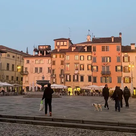 Piazza San Giacomo - Attico Su Due Livelli أوديني